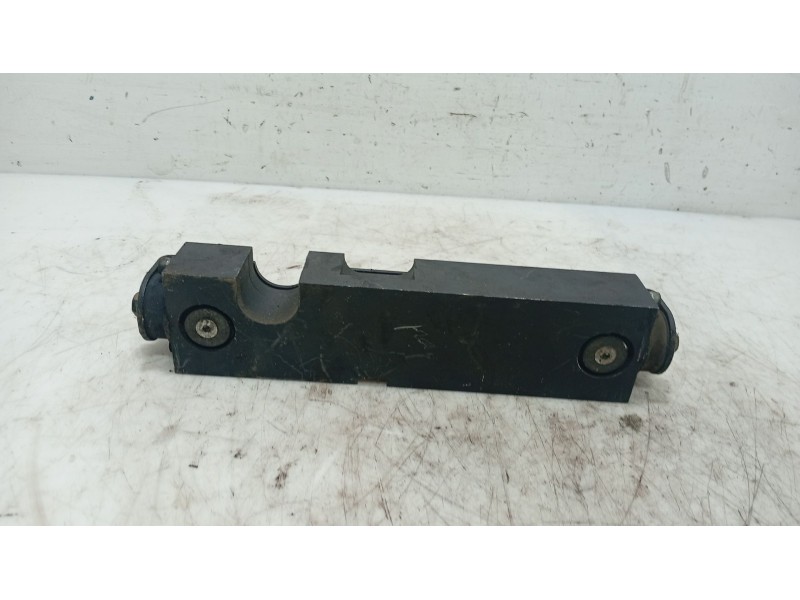 Recambio de soporte para volvo s80 i (184) d5 referencia OEM IAM   