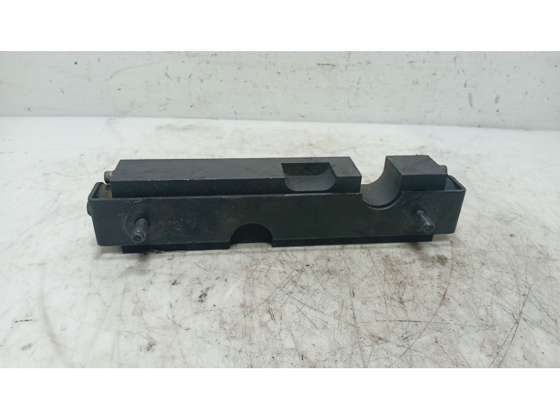 Recambio de soporte para volvo s80 i (184) d5 referencia OEM IAM   
