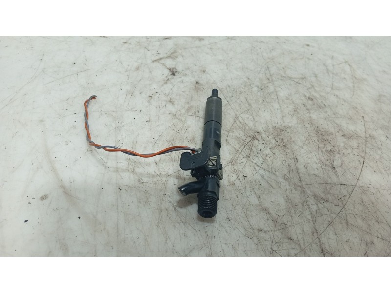 Recambio de inyector para dacia logan mcv (ks_) 1.5 dci (ks0k) referencia OEM IAM 166001137R  