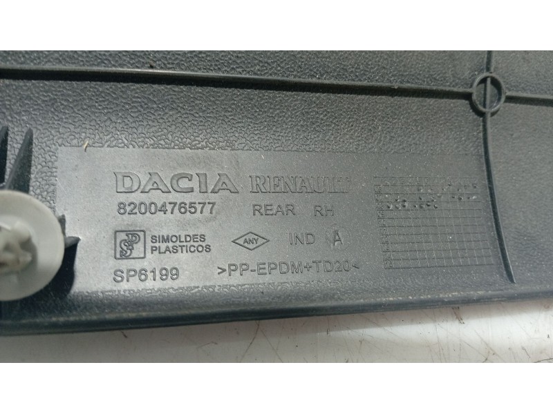 Recambio de moldura para dacia logan mcv (ks_) 1.5 dci (ks0k) referencia OEM IAM   