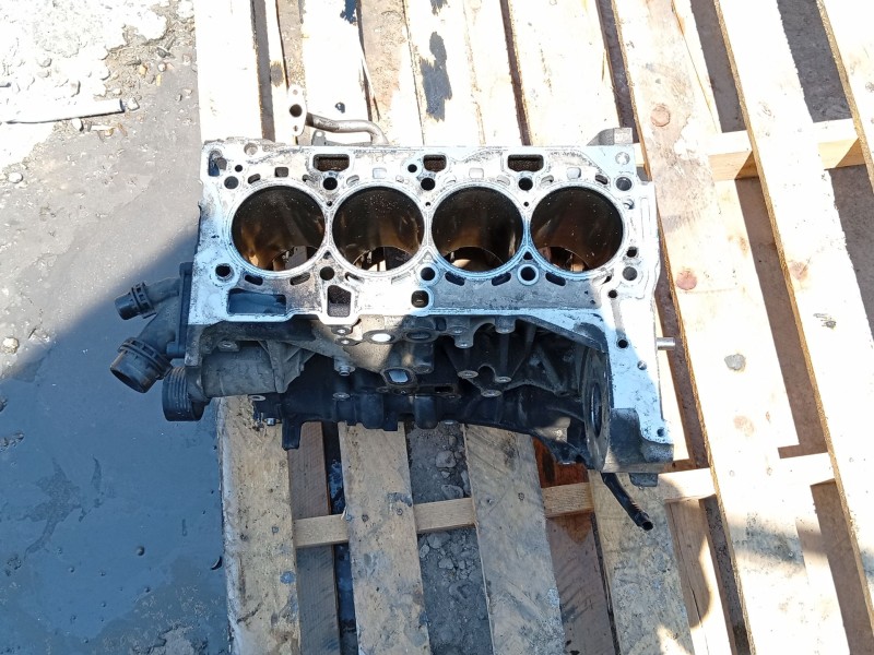 Recambio de bloque motor para bmw 1 (e87) 116 d referencia OEM IAM   