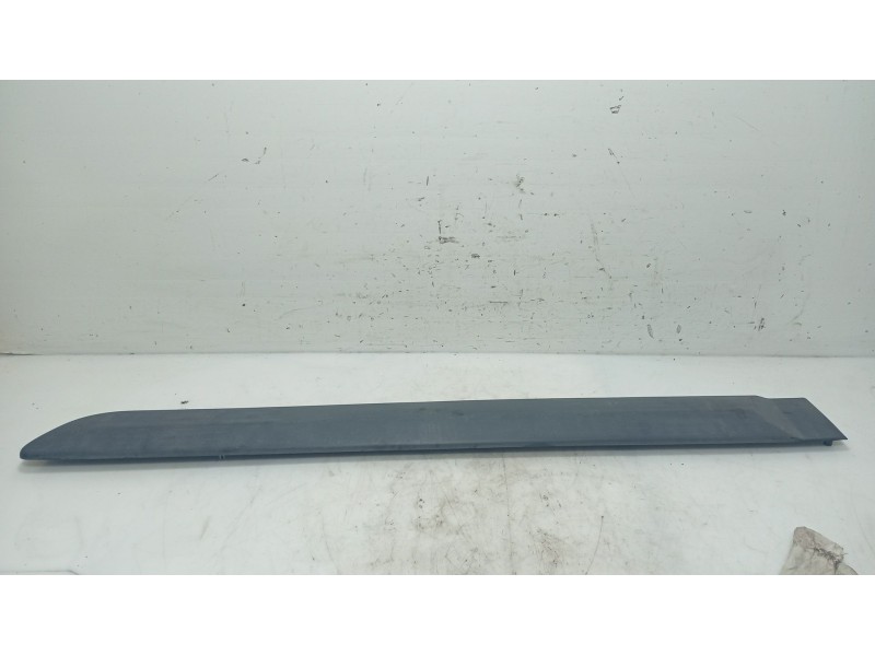 Recambio de moldura para dacia logan mcv (ks_) 1.5 dci (ks0k) referencia OEM IAM   