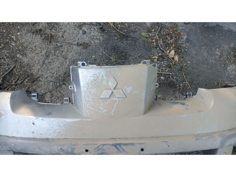 Recambio de paragolpes delantero para mitsubishi outlander (cu0w) 2.0 cat referencia OEM IAM MN186469  