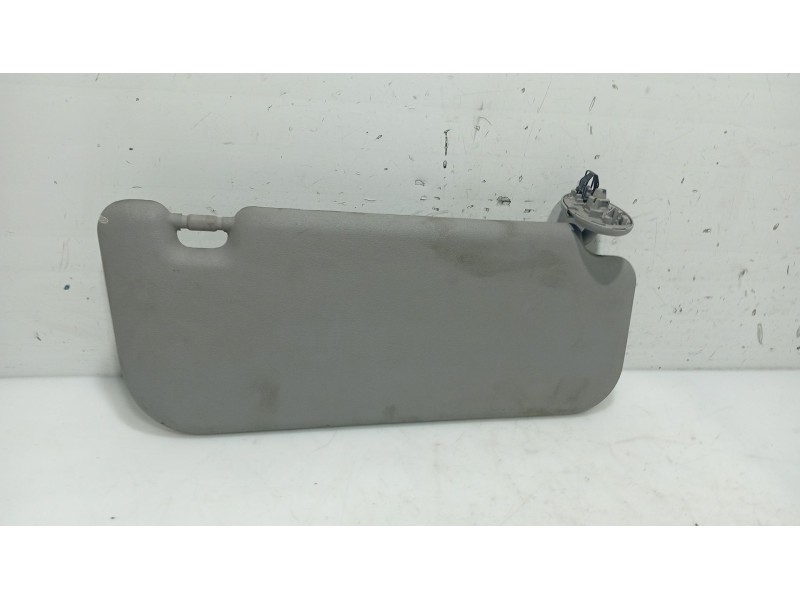 Recambio de parasol izquierdo para toyota yaris (_p9_) 1.33 vvt-i (nsp90_) referencia OEM IAM   