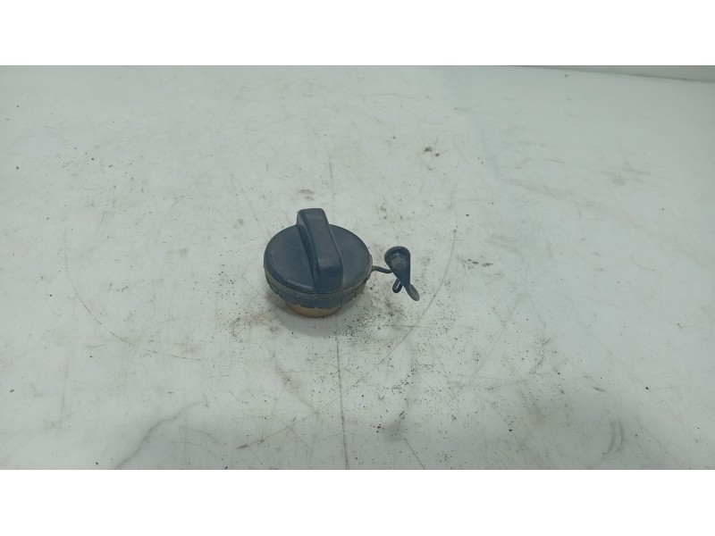 Recambio de tapon combustible para toyota yaris (_p9_) 1.33 vvt-i (nsp90_) referencia OEM IAM 7730052030  