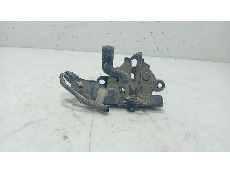 Recambio de cerradura capot para toyota yaris (_p9_) 1.33 vvt-i (nsp90_) referencia OEM IAM 5351052300  