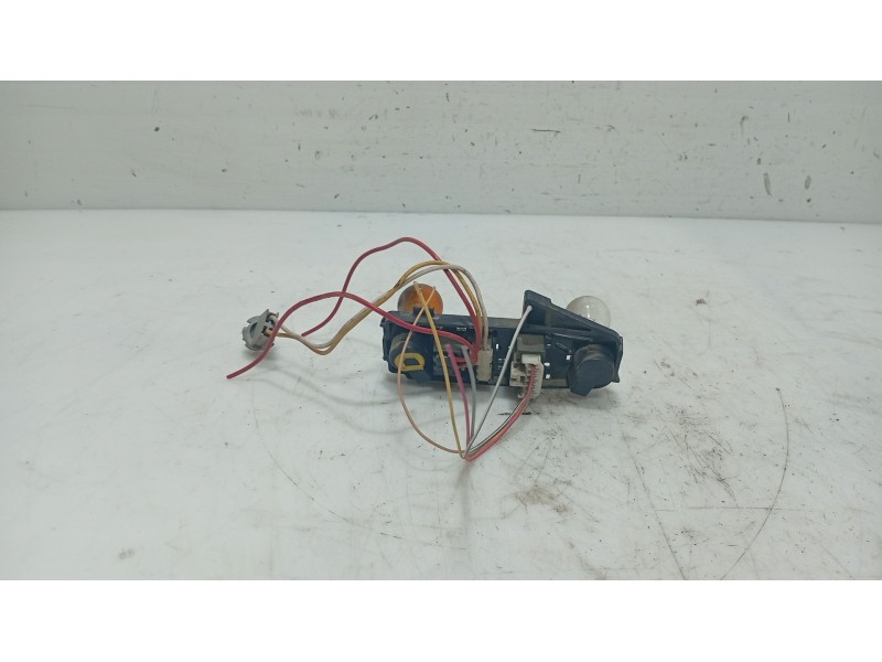 Recambio de portalamparas para toyota yaris (_p9_) 1.33 vvt-i (nsp90_) referencia OEM IAM   