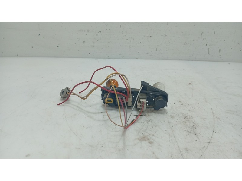 Recambio de portalamparas para toyota yaris (_p9_) 1.33 vvt-i (nsp90_) referencia OEM IAM   