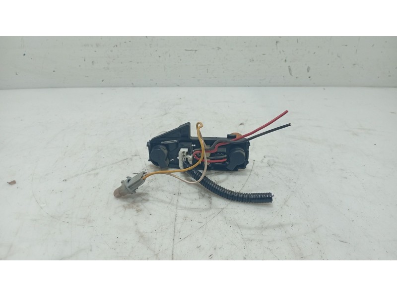 Recambio de portalamparas para toyota yaris (_p9_) 1.33 vvt-i (nsp90_) referencia OEM IAM   