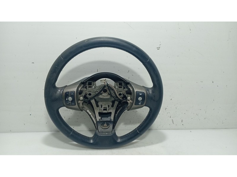 Recambio de volante para toyota yaris (_p9_) 1.33 vvt-i (nsp90_) referencia OEM IAM   
