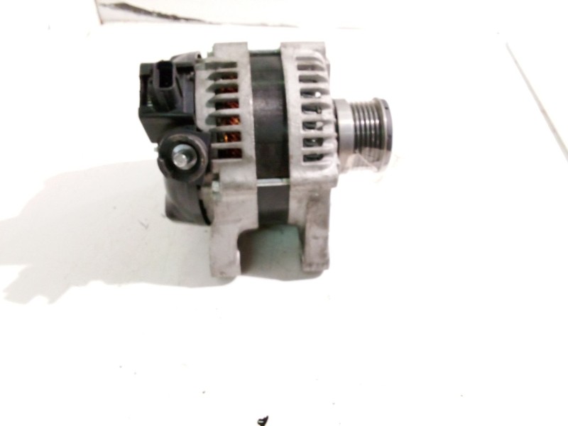 Recambio de alternador para volvo v50 familiar referencia OEM IAM   