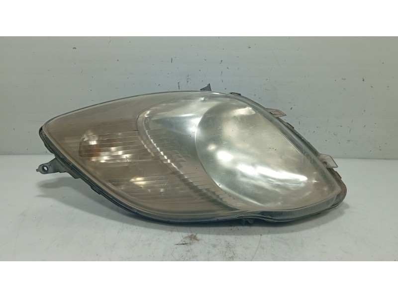 Recambio de faro izquierdo para toyota yaris (_p9_) 1.33 vvt-i (nsp90_) referencia OEM IAM 811700D120  