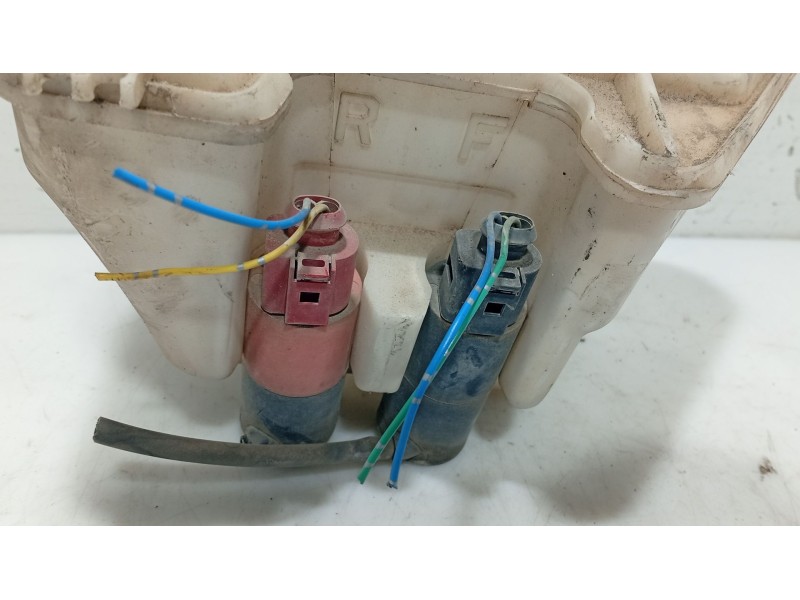 Recambio de deposito limpia para toyota yaris (_p9_) 1.33 vvt-i (nsp90_) referencia OEM IAM 853150D060  