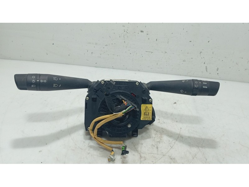 Recambio de mando volante para fiat grande punto (199_) 1.3 d multijet referencia OEM IAM   