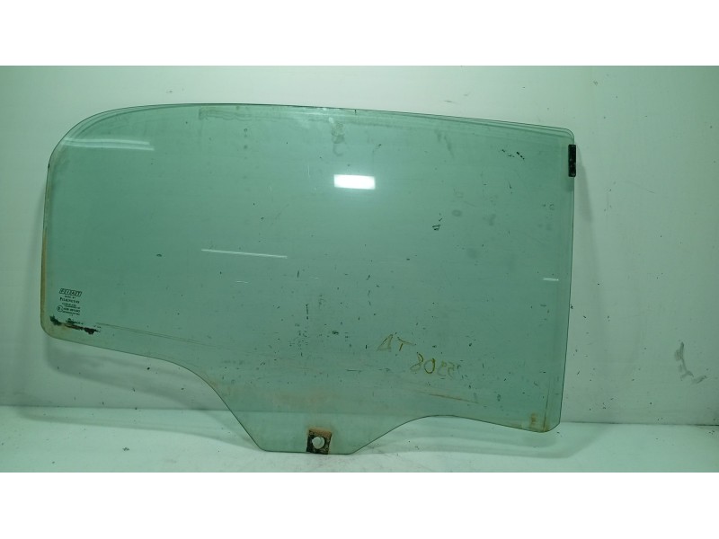 Recambio de luna trasera derecha para fiat grande punto (199_) 1.3 d multijet referencia OEM IAM   