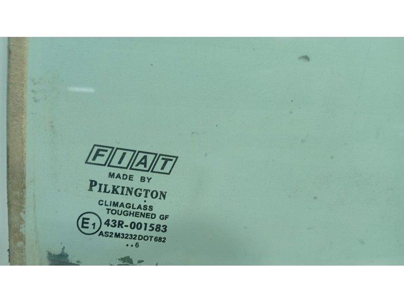 Recambio de luna trasera derecha para fiat grande punto (199_) 1.3 d multijet referencia OEM IAM   