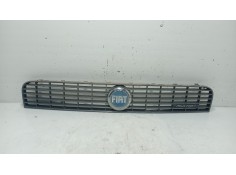 Recambio de moldura para fiat grande punto (199_) 1.3 d multijet referencia OEM IAM    2