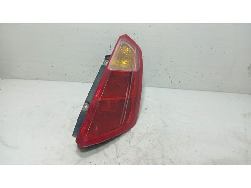 Recambio de piloto trasero derecho para fiat grande punto (199_) 1.3 d multijet referencia OEM IAM   
