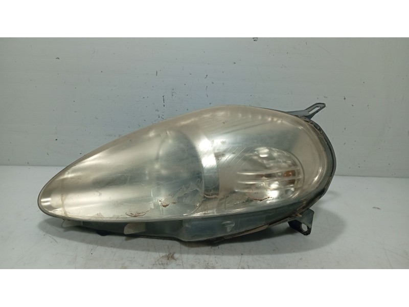 Recambio de faro izquierdo para fiat grande punto (199_) 1.3 d multijet referencia OEM IAM   