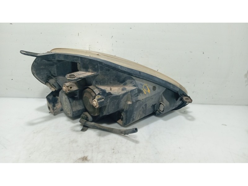 Recambio de faro izquierdo para fiat grande punto (199_) 1.3 d multijet referencia OEM IAM   