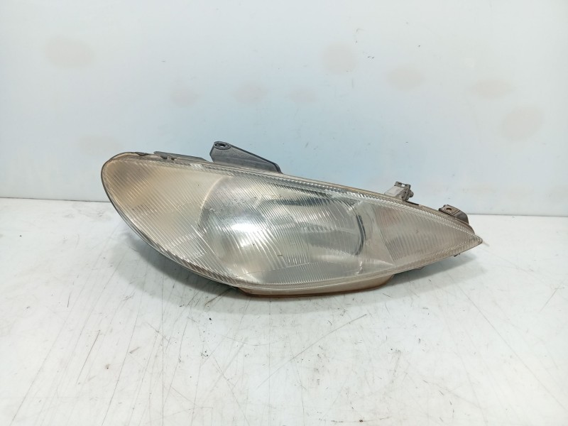 Recambio de faro derecho para peugeot 206 hatchback (2a/c) 1.4 i referencia OEM IAM 6205S7  