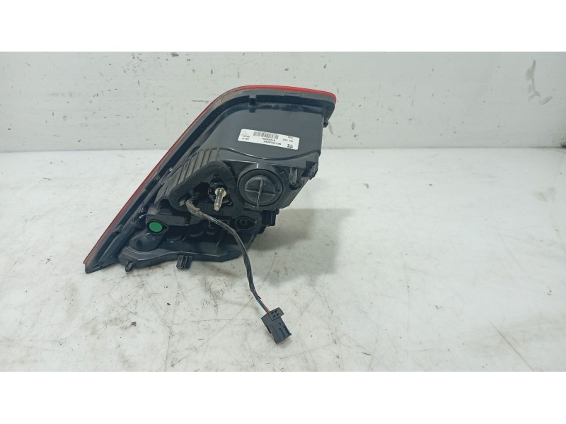 Recambio de piloto trasero derecho interior para peugeot 308 ii (lb_, lp_, lw_, lh_, l3_) 1.6 hdi / bluehdi 115 referencia OEM I