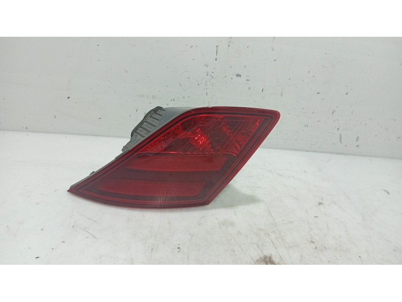 Recambio de piloto trasero izquierdo interior para peugeot 308 ii (lb_, lp_, lw_, lh_, l3_) 1.6 hdi / bluehdi 115 referencia OEM