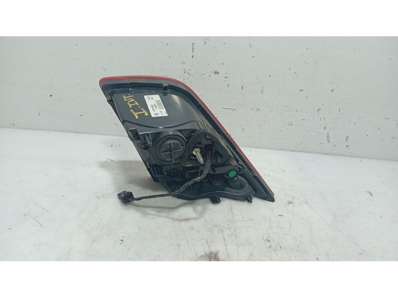 Recambio de piloto trasero izquierdo interior para peugeot 308 ii (lb_, lp_, lw_, lh_, l3_) 1.6 hdi / bluehdi 115 referencia OEM