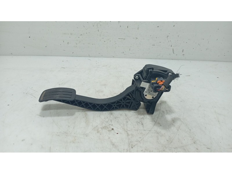 Recambio de potenciometro pedal para peugeot 308 ii (lb_, lp_, lw_, lh_, l3_) 1.6 hdi / bluehdi 115 referencia OEM IAM   