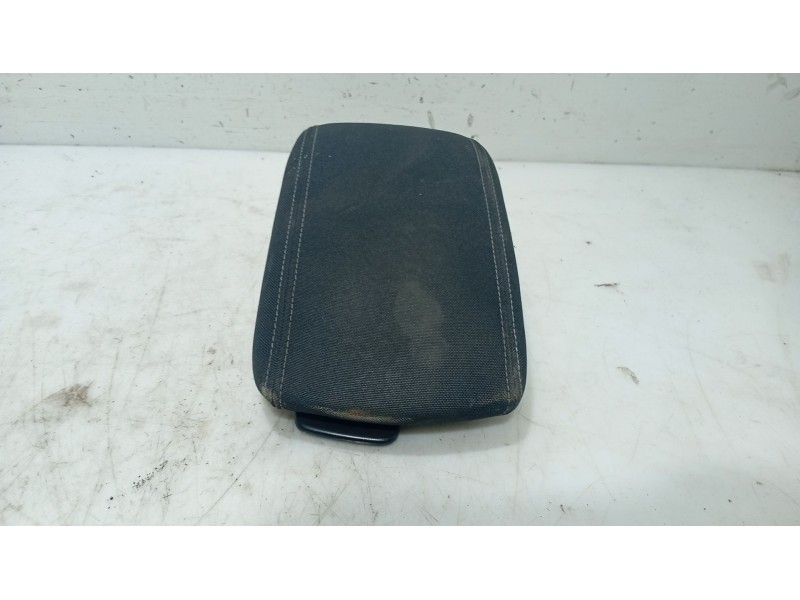 Recambio de apoyabrazos central para peugeot 308 ii (lb_, lp_, lw_, lh_, l3_) 1.6 hdi / bluehdi 115 referencia OEM IAM   