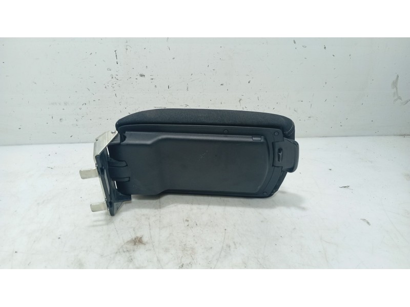 Recambio de apoyabrazos central para peugeot 308 ii (lb_, lp_, lw_, lh_, l3_) 1.6 hdi / bluehdi 115 referencia OEM IAM   