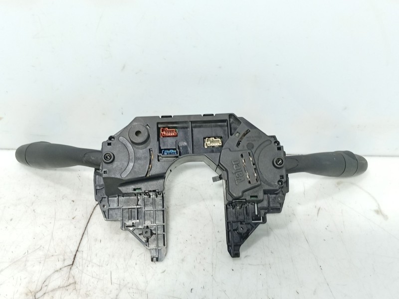 Recambio de mando volante para citroën c4 i sedán 1.6 16v referencia OEM IAM   