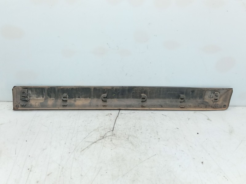 Recambio de moldura para citroën c4 i sedán 1.6 16v referencia OEM IAM   