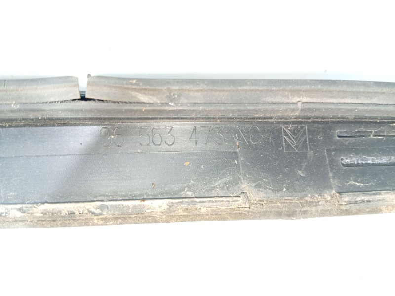 Recambio de moldura para citroën c4 i sedán 1.6 16v referencia OEM IAM   