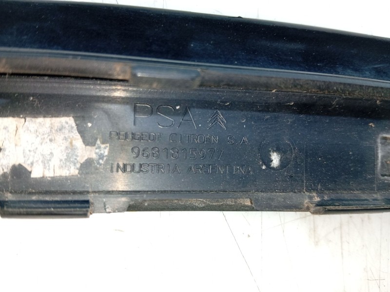 Recambio de moldura para citroën c4 i sedán 1.6 16v referencia OEM IAM   
