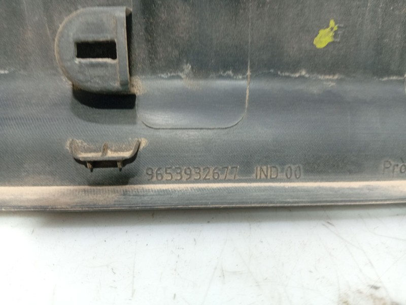 Recambio de moldura para citroën c4 i sedán 1.6 16v referencia OEM IAM   