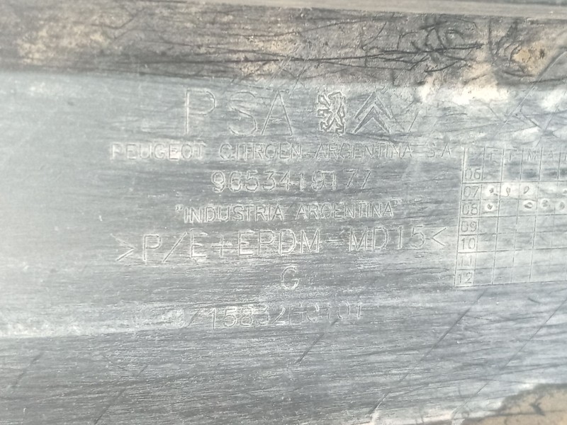 Recambio de moldura para citroën c4 i sedán 1.6 16v referencia OEM IAM   