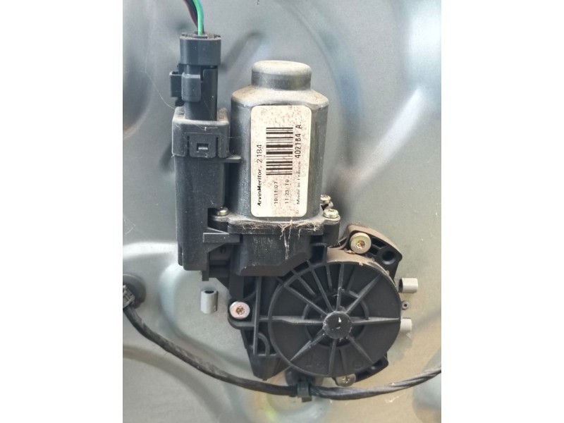 Recambio de elevalunas delantero derecho para kia cee´d referencia OEM IAM 824811H300  
