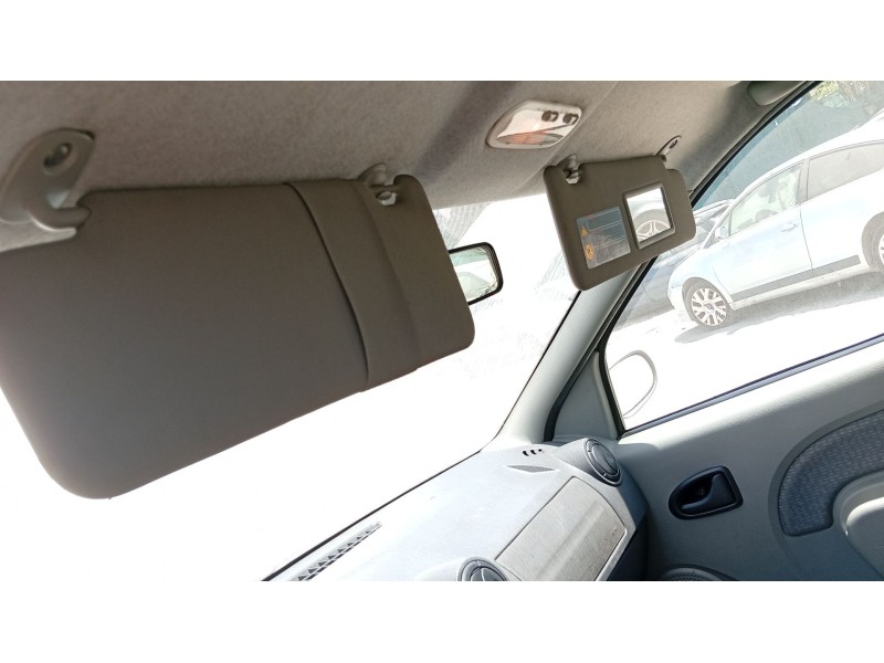 dacia logan (ls_) del año 2008