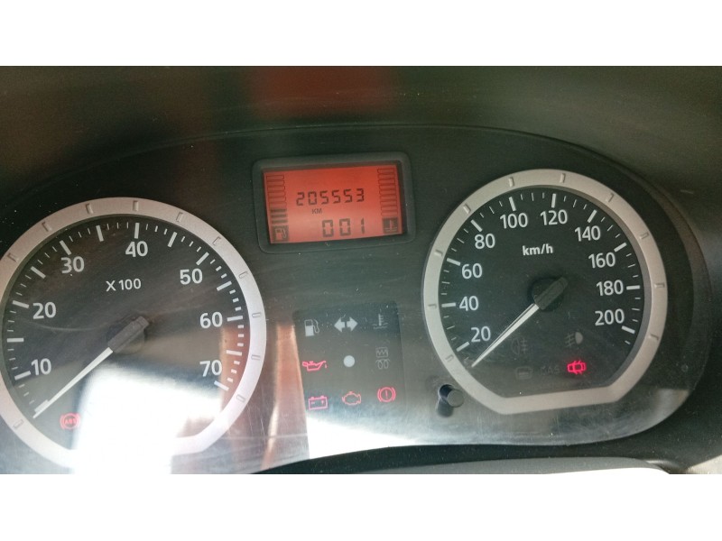 dacia logan (ls_) del año 2008