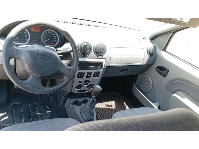 dacia logan (ls_) del año 2008
