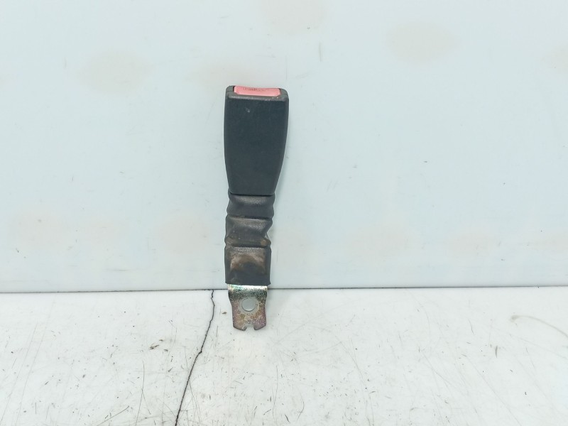 Recambio de anclaje cinturon delantero derecho para hyundai getz (tb) 1.1 referencia OEM IAM   