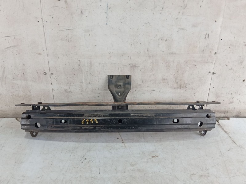 Recambio de refuerzo paragolpes delantero para hyundai getz (tb) 1.1 referencia OEM IAM   