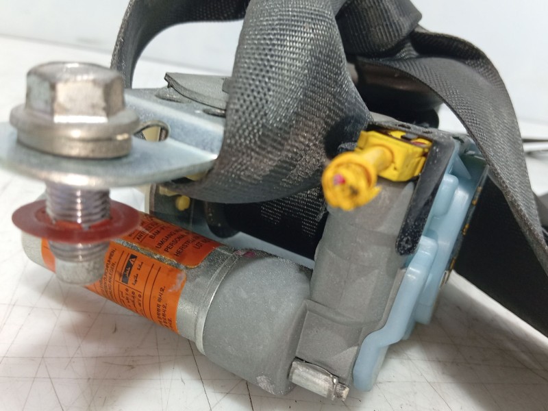 Recambio de cinturon seguridad delantero izquierdo para hyundai getz (tb) 1.1 referencia OEM IAM 888101C801WK  