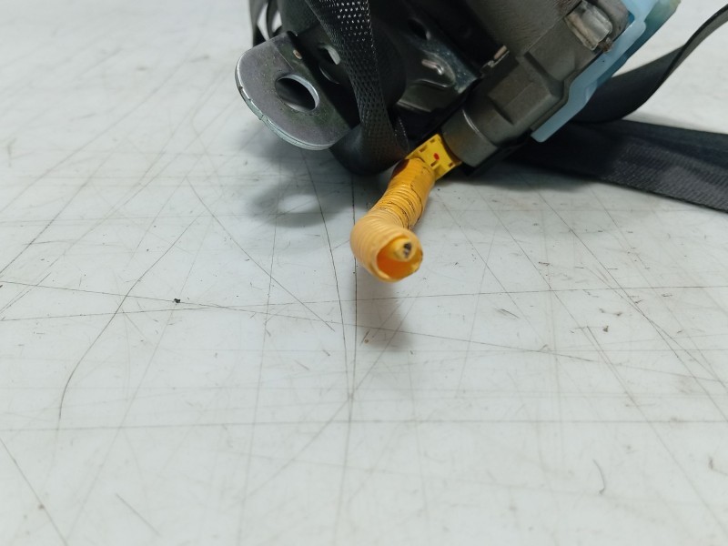 Recambio de cinturon seguridad delantero derecho para hyundai getz (tb) 1.1 referencia OEM IAM 888201C801WK  