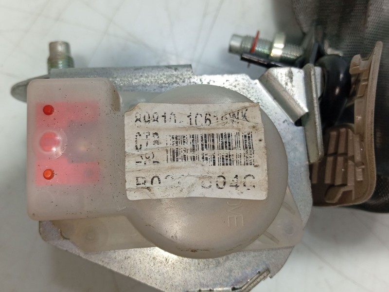 Recambio de cinturon seguridad trasero central para hyundai getz (tb) 1.1 referencia OEM IAM 898101C210LT  