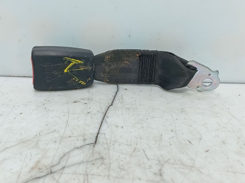 Recambio de anclaje cinturon trasero central para hyundai getz (tb) 1.1 referencia OEM IAM   