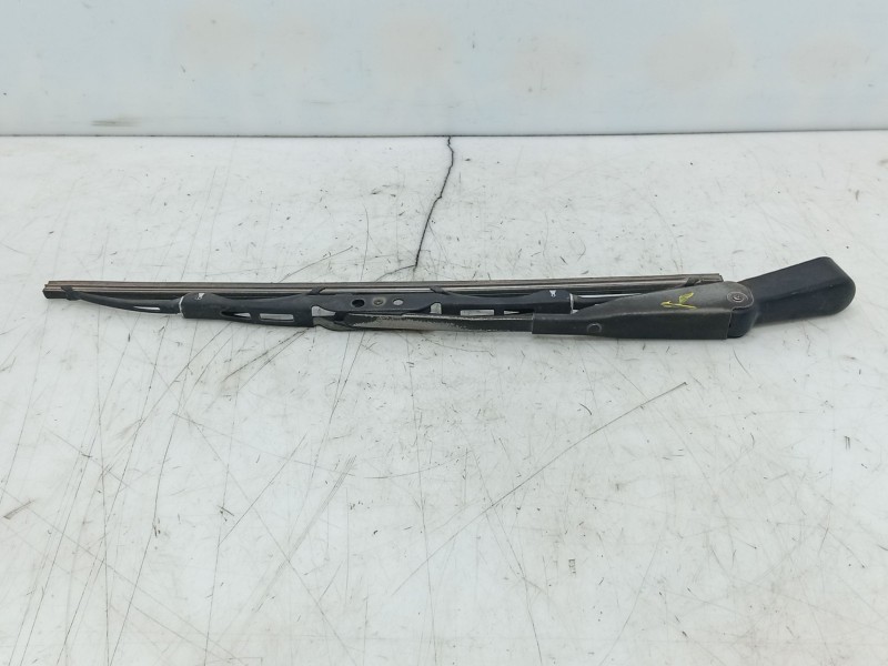 Recambio de brazo limpia trasero para hyundai getz (tb) 1.1 referencia OEM IAM 9881017000  