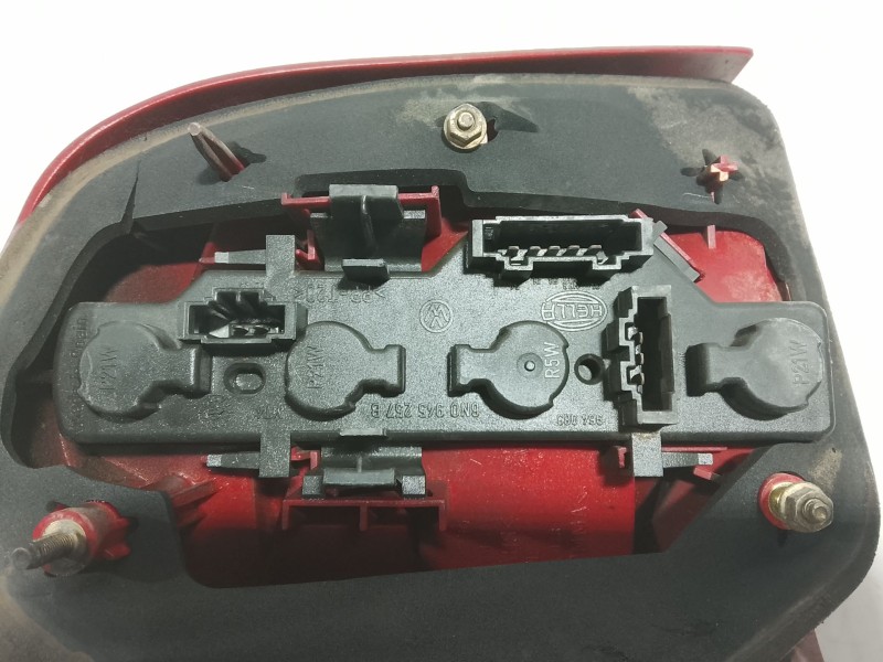 Recambio de piloto trasero derecho para volkswagen polo (6n2) 1.0 referencia OEM IAM 6N0945096J  