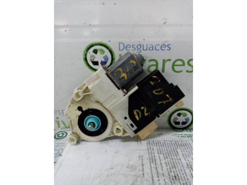 Recambio de motor elevalunas delantero izquierdo para  referencia OEM IAM   